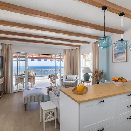 Caramello - Ac, Cliffs & Ocean View, Fibre Net, Garage, Tv Channels Lejlighed *